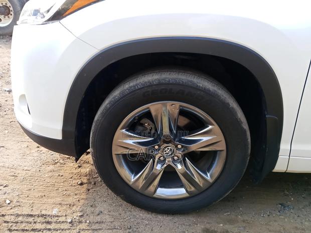 Toyota Highlander 2018 White