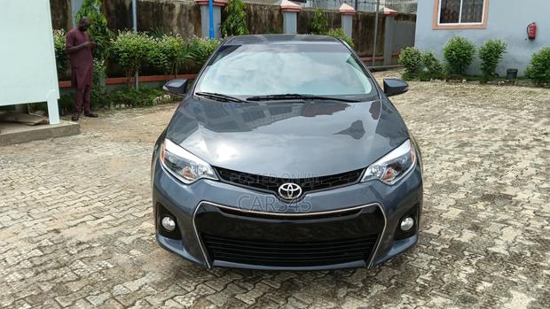 Toyota Corolla S Plus 4dr Sedan (1.8L 4cyl CVT) 2015 Gray