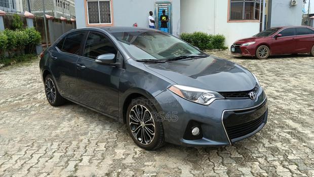 Toyota Corolla S Plus 4dr Sedan (1.8L 4cyl CVT) 2015 Gray