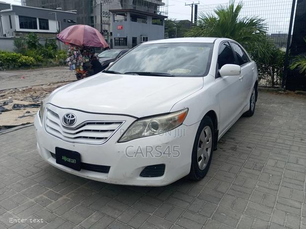 Toyota Camry 2010 White