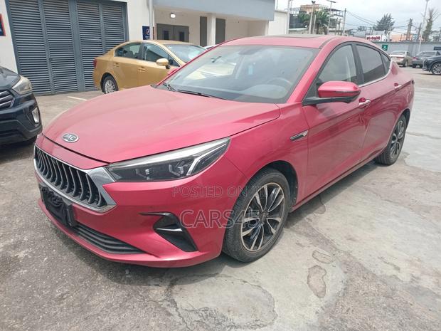 JAC J7 2022 Red
