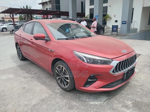 JAC J7 2022 Red