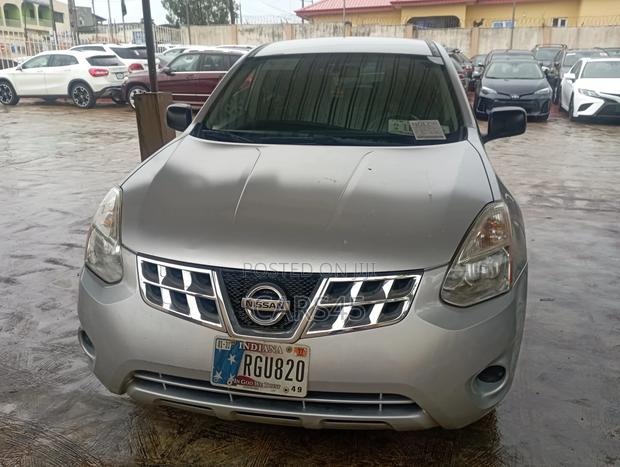 Nissan Rogue 2011 Silver
