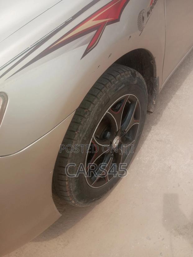 Toyota Camry Base 4dr Sedan (2.4L 4cyl 5M) 2009 Beige