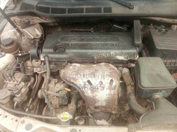 Toyota Camry Base 4dr Sedan (2.4L 4cyl 5M) 2009 Beige