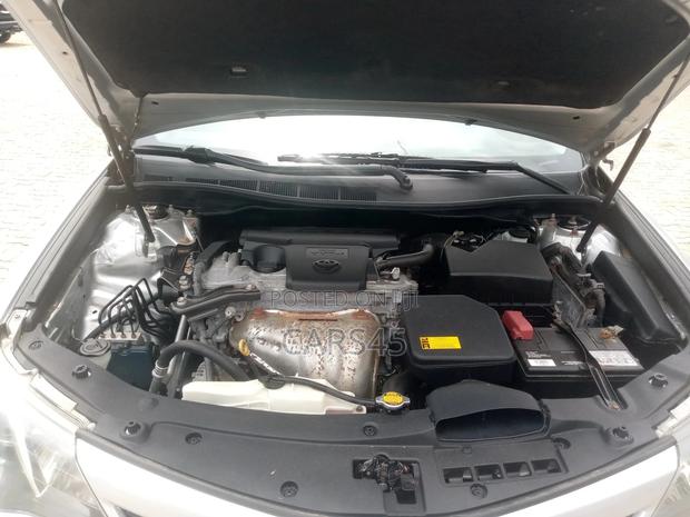 Toyota Camry 2014 Silver