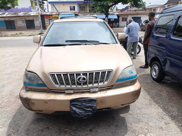 Lexus RX 2002 Gold
