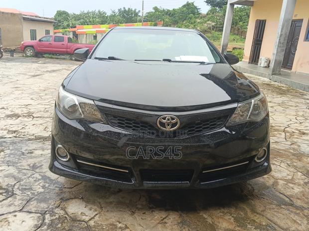 Toyota Camry 2013 Black
