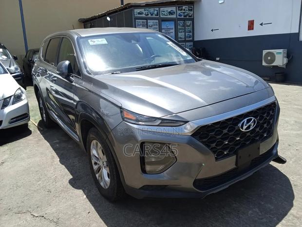 Hyundai Santa Fe SE 2.4 AWD 2019 Gray