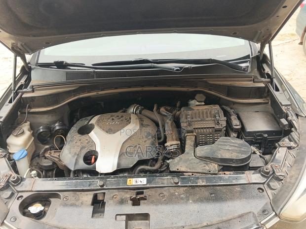 Hyundai Santa Fe 2013 Gray