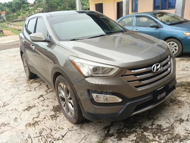 Hyundai Santa Fe 2013 Gray