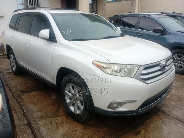 Toyota Highlander 2011 White