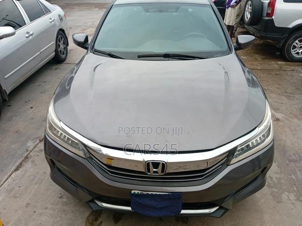 Honda Accord 2017 Gray