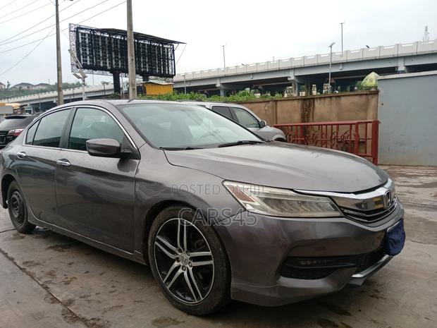 Honda Accord 2017 Gray