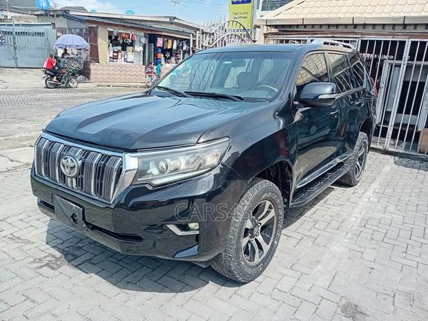 Toyota Land Cruiser Prado 2011 Black