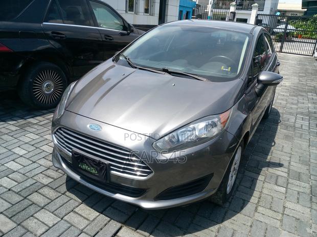 Ford Fiesta 2014 Gray