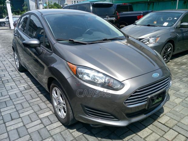 Ford Fiesta 2014 Gray