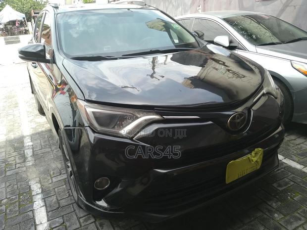 Toyota RAV4 2017 Black
