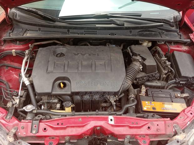 Toyota Corolla 2018 Red