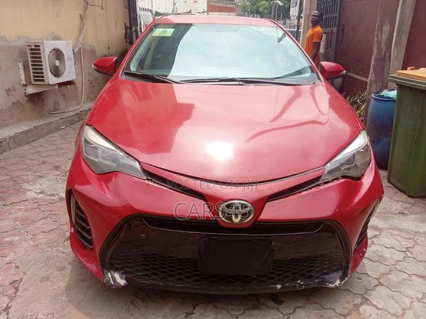 Toyota Corolla 2018 Red