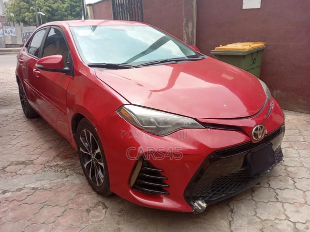 Toyota Corolla 2018 Red