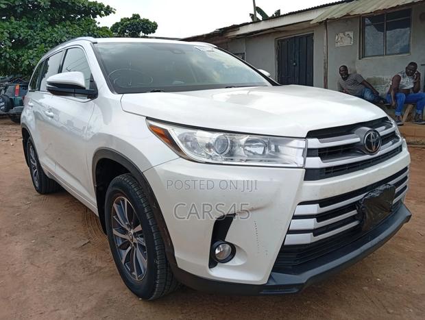 Toyota Highlander XLE 2017 White