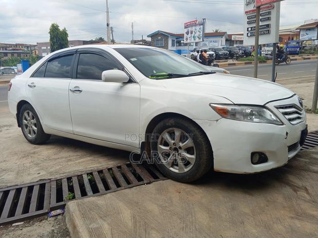Toyota Camry 2011 White