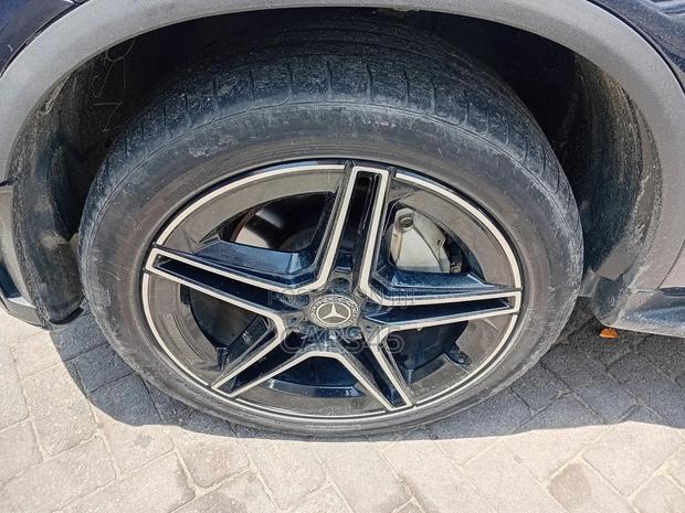 Mercedes-Benz GLC-Class 2021 Blue