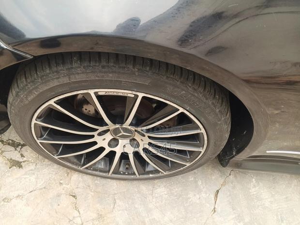 Mercedes-Benz E-Class 2012 Black
