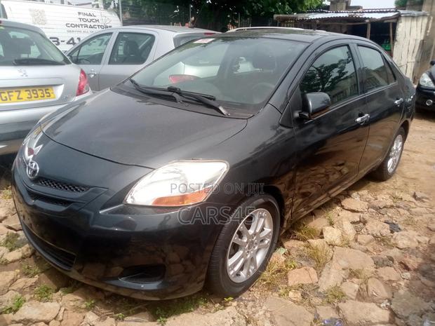 Toyota Yaris 2007 Gray