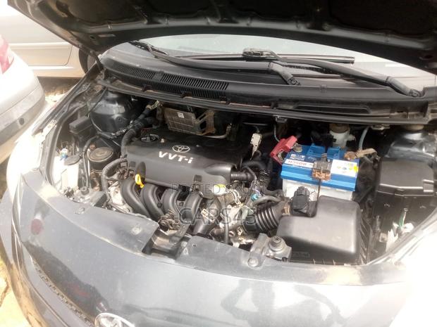 Toyota Yaris 2007 Gray