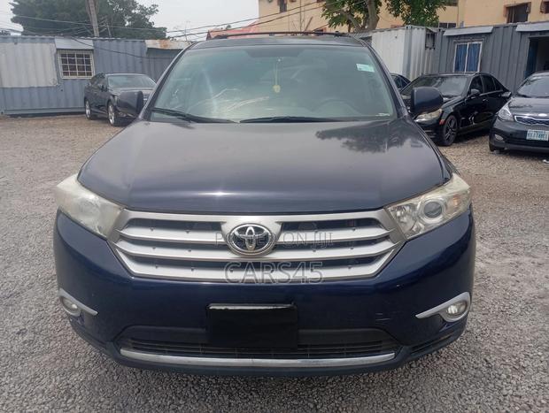 Toyota Highlander 2013 Blue