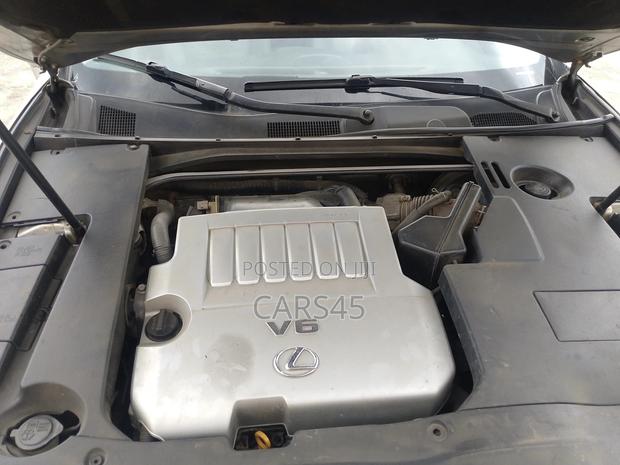Lexus ES 2012 Gray