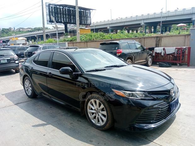 Toyota Camry 2019 Black