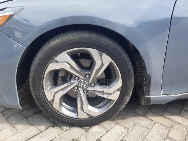 Honda Accord 2018 Gray