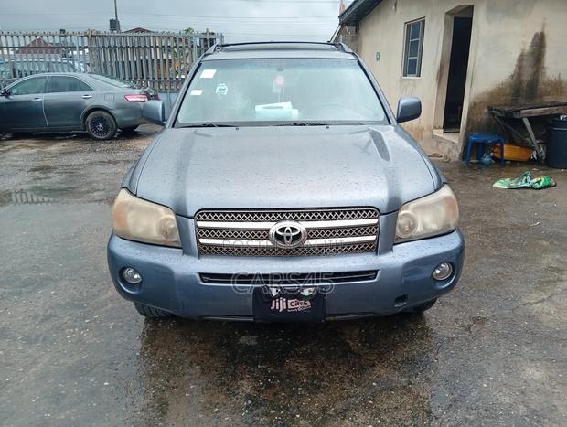 Toyota Highlander Hybrid 4x4 2006 Blue