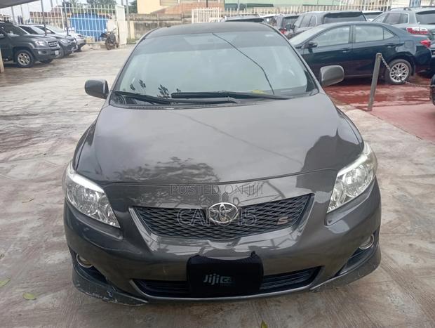 Toyota Corolla 2009 Black