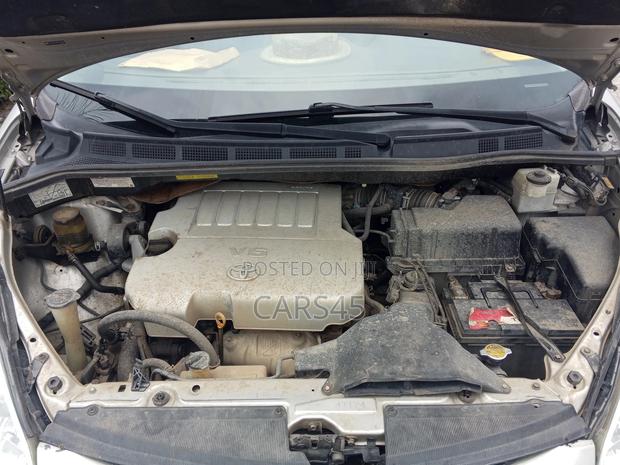 Toyota Sienna XLE AWD 2008 Gold