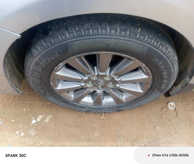 Toyota Sienna 2011 Silver