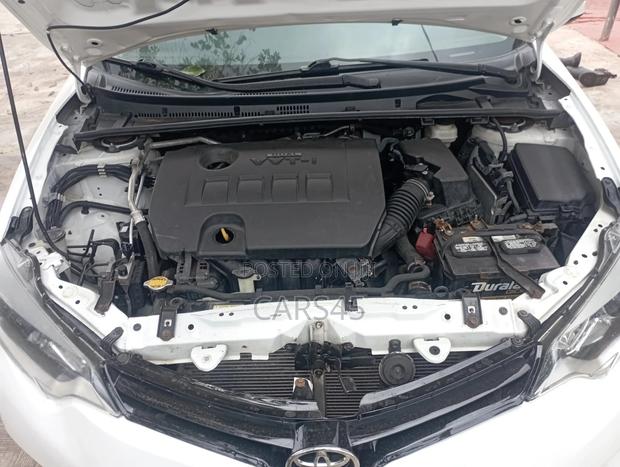Toyota Corolla 2014 White