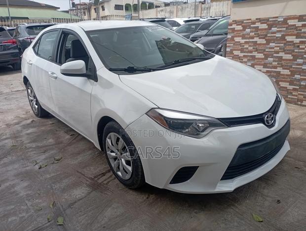 Toyota Corolla 2014 White