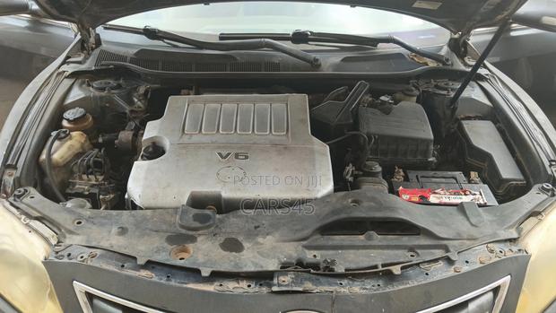 Toyota Camry 2010 Gray
