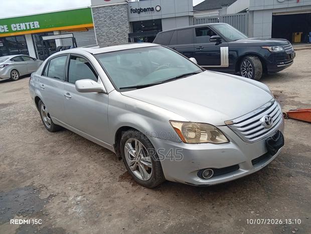 Toyota Avalon 2005 Silver