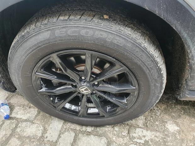 Honda CR-V Hybrid 2025 Gray