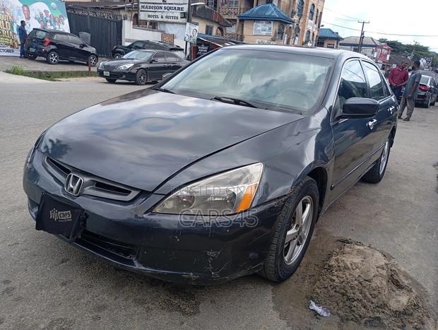 Honda Accord 2.0 Comfort Automatic 2005 Gray