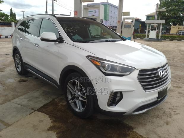 Hyundai Santa Fe 2018 White