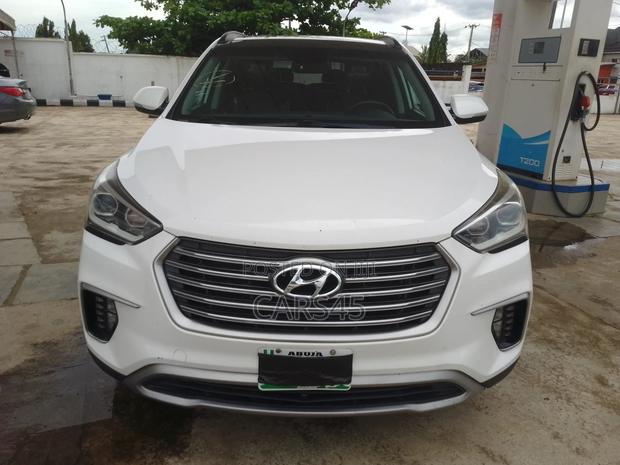 Hyundai Santa Fe 2018 White