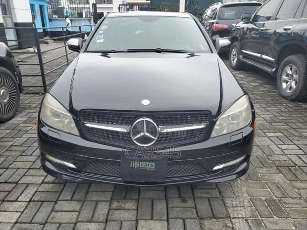 Mercedes-Benz C300 2009 Black
