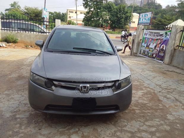 Honda Civic 2006 Gray
