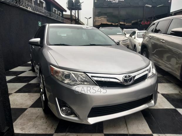 Toyota Camry 2012 Silver